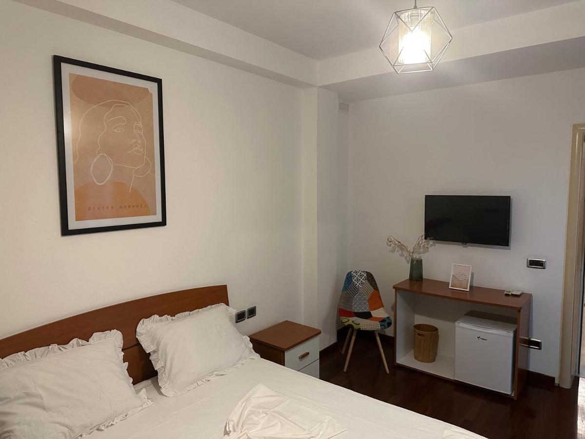 City Center Shkodra B&B Eksteriør billede